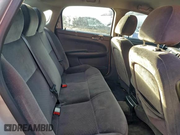 ✅ 2011 Chevrolet Impala LT Fleet • VIN: 2G1WG5EK1B1200902 • Lot: 94250985. Listed on Copart with 194,125 mi. Free auction sales archive from the USA and detailed vehicle history report at DreamBid. Image 10.