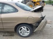 ✅ 1998 Ford Escort ZX2 Cool • VIN: 3FAKP1132WR262085 • Лот: 42350848. Опубликован ранее на IAAI с пробегом 90 413 миль. Бесплатный доступ к архиву аукционных продаж из США и подробный отчёт об истории автомобиля на DreamBid. Изображение 18.