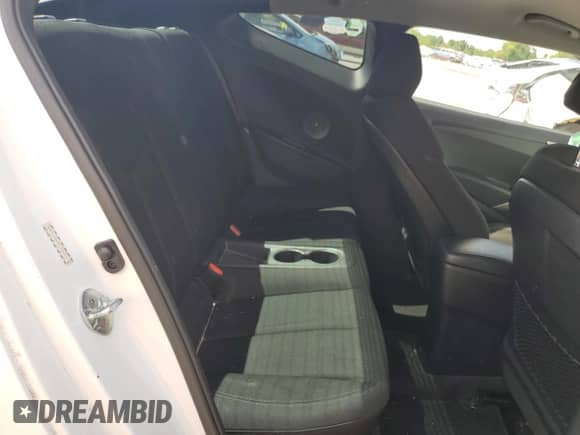 2016 Hyundai Veloster с VIN KMHTC6ADXGU264611, выставлен на аукционе Copart как лот 62671474 с пробегом 106 102 миль миль и Списание • Salvage title. История ставок и продаж доступна на DreamBid. Изображение 10.