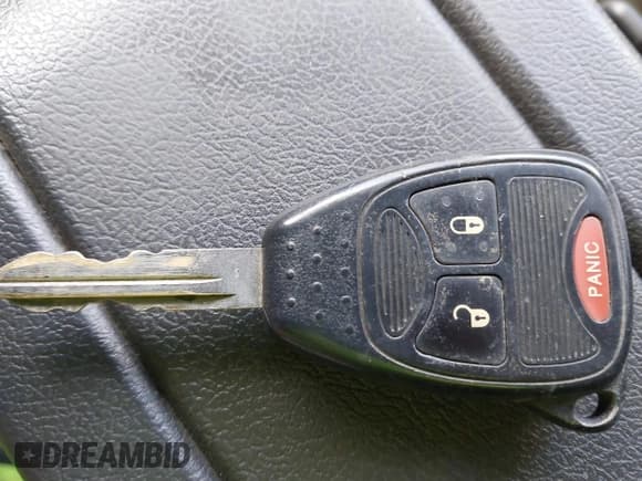 ✅ 2007 Jeep Patriot Limited • VIN: 1J8FF48W77D316919 • Лот: 41601000. Опубликован ранее на IAAI с пробегом 176 242 миль. Бесплатный доступ к архиву аукционных продаж из США и подробный отчёт об истории автомобиля на DreamBid. Изображение 11.