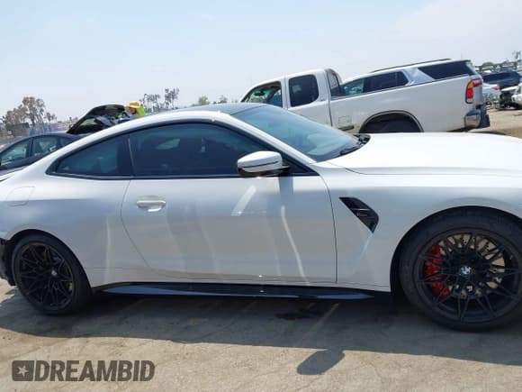 ✅ 2022 BMW M4 Competition • VIN: WBS33AZ04NCJ20752 • Лот: 42153801. Опубликован ранее на IAAI с пробегом 9 523 миль. Бесплатный доступ к архиву аукционных продаж из США и подробный отчёт об истории автомобиля на DreamBid. Изображение 14.