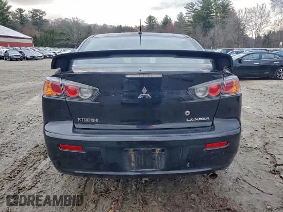 ✅ 2011 Mitsubishi Lancer GTS • VIN: JA32U8FWXBU013758 • Lot: 94922535. Wystawiony na Copart z przebiegiem 122 340 mil. Bezpłatny archiwum sprzedaży aukcyjnych z USA i szczegółowy raport historii pojazdu na DreamBid. Zdjęcie 6.