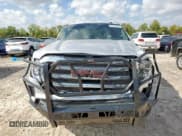 ✅ 2022 GMC Sierra 1500 SLE • VIN: 3GTP9BEKXNG151571 • Лот: 87270745. Опубликован ранее на Copart с пробегом Не указан. Бесплатный доступ к архиву аукционных продаж из США и подробный отчёт об истории автомобиля на DreamBid. Изображение 5.