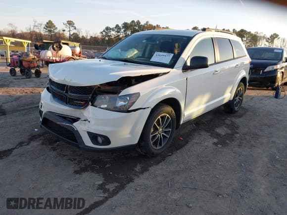 ✅ 2019 Dodge Journey SE • VIN: 3C4PDCBB9KT719224 • Lot: 43695577. Wystawiony na IAAI z przebiegiem 144 652 mil. Bezpłatny archiwum sprzedaży aukcyjnych z USA i szczegółowy raport historii pojazdu na DreamBid. Zdjęcie 17.