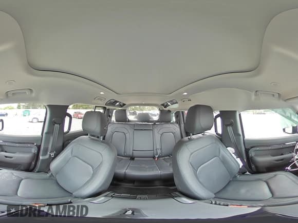 ✅ 2024 Land Rover Defender S • VIN: SALEJ7EU0R2304012 • Лот: 58869665. Опубликован ранее на Copart с пробегом 10 544 миль. Бесплатный доступ к архиву аукционных продаж из США и подробный отчёт об истории автомобиля на DreamBid. Изображение 15.