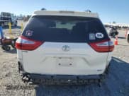 ✅ 2018 Toyota Sienna XLE Auto Access Seat • VIN: 5TDYZ3DC3JS959776 • Lot: 89502375. Wystawiony na Copart z przebiegiem 69 053 mil. Bezpłatny archiwum sprzedaży aukcyjnych z USA i szczegółowy raport historii pojazdu na DreamBid. Zdjęcie 6.