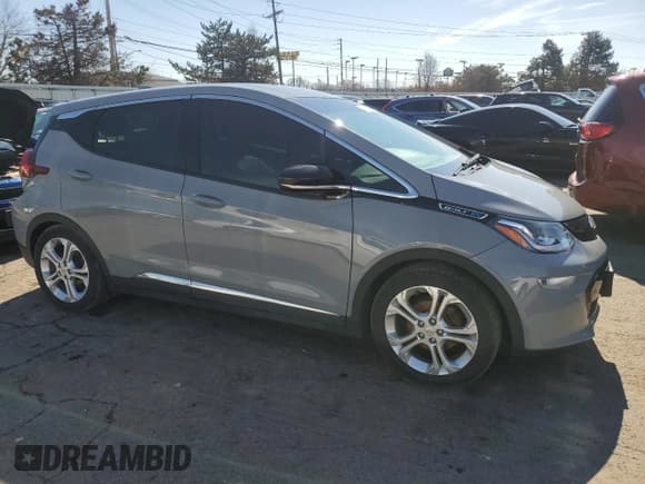 ✅ 2019 Chevrolet Bolt EV LT • VIN: 1G1FY6S08K4100600 • Lot: 46625995. Wystawiony na Copart z przebiegiem 106 074 mil. Bezpłatny archiwum sprzedaży aukcyjnych z USA i szczegółowy raport historii pojazdu na DreamBid. Zdjęcie 4.