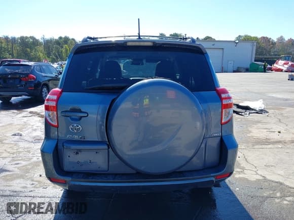 ✅ 2012 Toyota RAV4 • VIN: 2T3JF4DV0CW230556 • Lot: 43406424. Listed on IAAI with 50,686 mi. Free auction sales archive from the USA and detailed vehicle history report at DreamBid. Image 16.