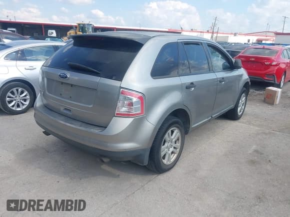 ✅ 2008 Ford Edge SE • VIN: 2FMDK36C58BB12202 • Lot: 43402606. Wystawiony na IAAI z przebiegiem 228 283 mil. Bezpłatny archiwum sprzedaży aukcyjnych z USA i szczegółowy raport historii pojazdu na DreamBid. Zdjęcie 4.