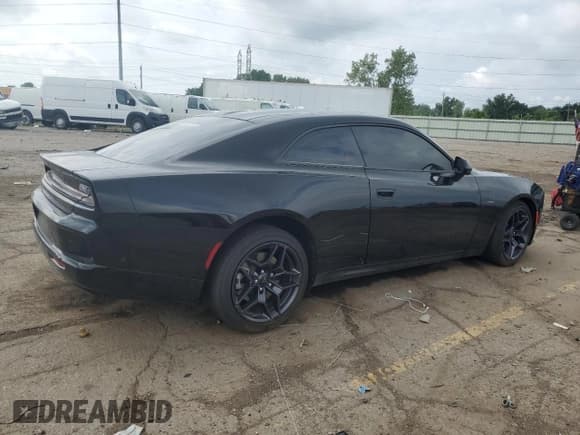 ✅ 2024 Dodge Charger R/T • VIN: 2C3CDBCK3RR208388 • Lot: 65973445. Wystawiony na Copart z przebiegiem 3 593 mil. Bezpłatny archiwum sprzedaży aukcyjnych z USA i szczegółowy raport historii pojazdu na DreamBid. Zdjęcie 3.