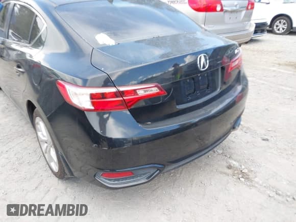 ✅ 2016 Acura ILX Premium • VIN: 19UDE2F77GA008041 • Lot: 43047155. Listed on IAAI with 186,064 mi. Free auction sales archive from the USA and detailed vehicle history report at DreamBid. Image 6.