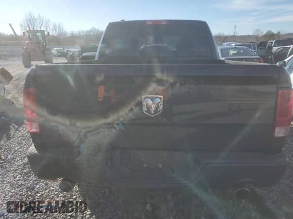 2013 Ram 1500 Express z VIN 1C6RR6KT8DS592658, wystawiony jako Copart lot #85160534 z przebiegiem 192 275 mil mil oraz Czysty tytuł • Clean title. Historia ofert i sprzedaży dostępna na DreamBid. Obrazek 6.