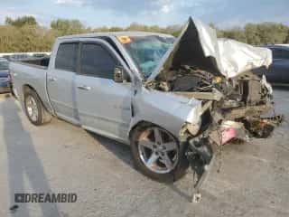 2010 Dodge 1500 SLT z VIN 1D7RB1CT3AS144795, wystawiony jako Copart lot #74964324 z przebiegiem Nie podano mil oraz Szkoda całkowita • Salvage title. Historia ofert i sprzedaży dostępna na DreamBid. Obrazek 4.