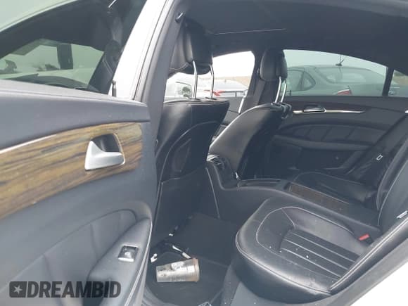 ✅ 2015 Mercedes-Benz CLS 400 • VIN: WDDLJ6FB7FA143638 • Lot: 42541324. Listed on IAAI with Not provided. Free auction sales archive from the USA and detailed vehicle history report at DreamBid. Image 8.