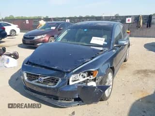 ✅ 2010 Volvo S40 • VIN: YV1382MS6A2488769 • Lot: 43194368. Listed on IAAI with 138,851 mi. Free auction sales archive from the USA and detailed vehicle history report at DreamBid. Image 2.