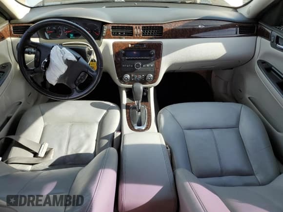 ✅ 2014 Chevrolet Impala LTZ • VIN: 2G1WC5E33E1109557 • Лот: 81332164. Опубликован ранее на Copart с пробегом 116 437 миль. Бесплатный доступ к архиву аукционных продаж из США и подробный отчёт об истории автомобиля на DreamBid. Изображение 8.