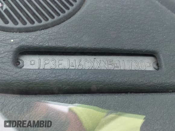 ✅ 1999 Plymouth Breeze • VIN: 1P3EJ46CXXN541730 • Lot: 43107877. Wystawiony na IAAI z przebiegiem 212 908 mil. Bezpłatny archiwum sprzedaży aukcyjnych z USA i szczegółowy raport historii pojazdu na DreamBid. Zdjęcie 9.