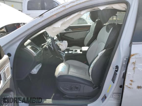 ✅ 2020 Genesis G80 Sport • VIN: KMTFN4JB8LU329692 • Lot: 45175985. Listed on Copart with 32,410 mi. Free auction sales archive from the USA and detailed vehicle history report at DreamBid. Image 7.