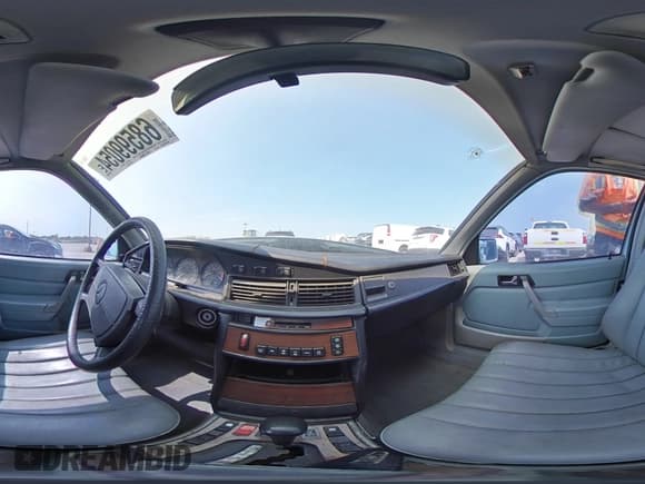 ✅ 1986 Mercedes-Benz 190 E • VIN: WDBDA24D4GF155793 • Lot: 68599054. Listed on Copart with 193,233 mi. Free auction sales archive from the USA and detailed vehicle history report at DreamBid. Image 13.