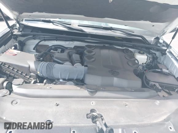 ✅ 2023 Toyota 4Runner SR5 • VIN: JTEMU5JR3P6152549 • Lot: 43295731. Listed on IAAI with 34,040 mi. Free auction sales archive from the USA and detailed vehicle history report at DreamBid. Image 10.