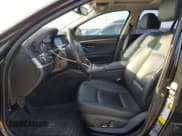 ✅ 2013 BMW 5 Series 535i xDrive • VIN: WBAFU7C51DDU67504 • Lot: 71089315. Wystawiony na Copart z przebiegiem 91 826 mil. Bezpłatny archiwum sprzedaży aukcyjnych z USA i szczegółowy raport historii pojazdu na DreamBid. Zdjęcie 7.