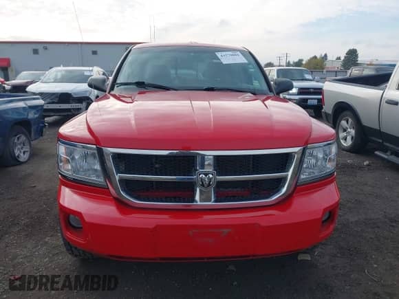 ✅ 2008 Dodge Dakota SLT • VIN: 1D7HW48N28S507657 • Lot: 43570001. Wystawiony na IAAI z przebiegiem 112 784 mil mil. Skorzystaj z bezpłatnego archiwum sprzedaży aukcyjnych z USA i zobacz szczegółowy raport historii pojazdu na DreamBid. Zdjęcie 13.