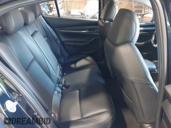 ✅ 2021 Mazda 3 Preferred • VIN: JM1BPBCL7M1334712 • Lot: 43160500. Listed on IAAI with 57,546 mi. Free auction sales archive from the USA and detailed vehicle history report at DreamBid. Image 8.