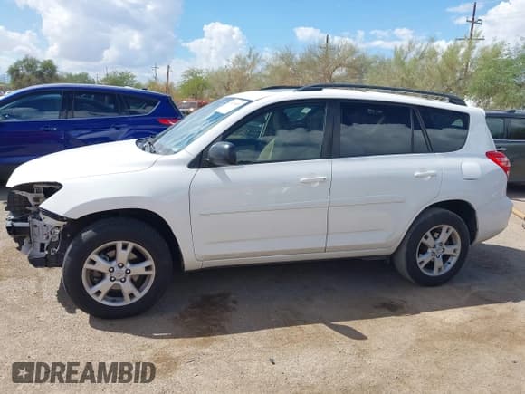 ✅ 2011 Toyota RAV4 • VIN: JTMZK4DV2B5027558 • Лот: 43210819. Опубликован ранее на IAAI с пробегом 115 819 миль. Бесплатный доступ к архиву аукционных продаж из США и подробный отчёт об истории автомобиля на DreamBid. Изображение 15.