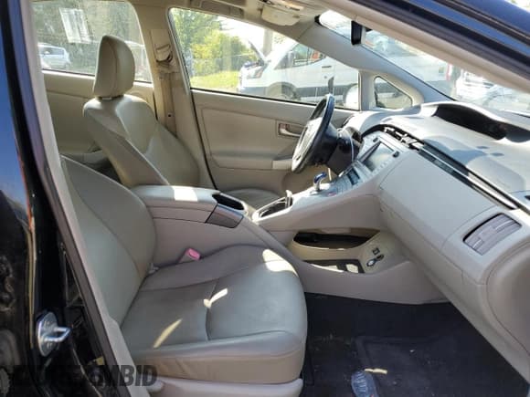 ✅ 2013 Toyota Prius One • VIN: JTDKN3DU5D5572554 • Lot: 80941265. Listed on Copart with 122,252 mi. Free auction sales archive from the USA and detailed vehicle history report at DreamBid. Image 5.