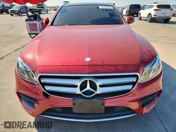 ✅ 2017 Mercedes-Benz E 300 Luxury • VIN: WDDZF4JB8HA046507 • Lot: 84937365. Wystawiony na Copart z przebiegiem 53 101 mil. Bezpłatny archiwum sprzedaży aukcyjnych z USA i szczegółowy raport historii pojazdu na DreamBid. Zdjęcie 5.