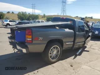 ✅ 2000 Chevrolet Silverado 1500 LT • VIN: 1GCEK19T1YE255046 • Лот: 71484384. Опубликован ранее на Copart с пробегом Не указан. Бесплатный доступ к архиву аукционных продаж из США и подробный отчёт об истории автомобиля на DreamBid. Изображение 3.