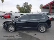 ✅ 2016 Jeep Cherokee Latitude • VIN: 1C4PJLCS2GW158809 • Lot: 43337790. Wystawiony na IAAI z przebiegiem 96 190 mil. Bezpłatny archiwum sprzedaży aukcyjnych z USA i szczegółowy raport historii pojazdu na DreamBid. Zdjęcie 14.
