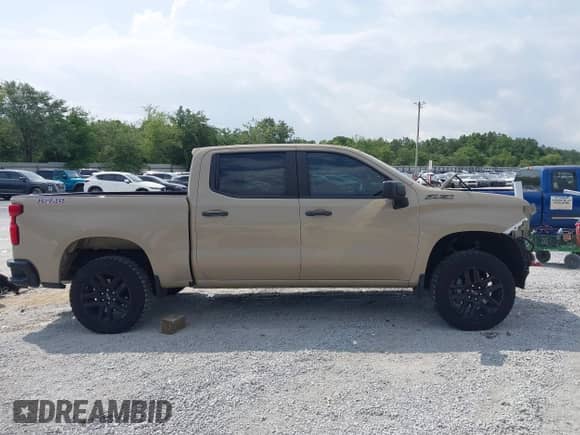 2022 Chevrolet Silverado 1500 Custom Trail Boss with VIN 3GCPDCED1NG639300, listed as a IAAI auction lot 42308253 with 13,799 mi miles and . Bid and sale history available at DreamBid. Image 14.