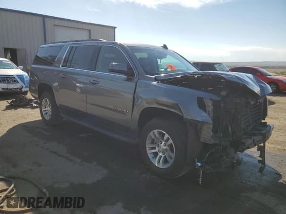 ✅ 2019 Chevrolet Suburban LT • VIN: 1GNSCHKC9KR174984 • Lot: 76138454. Wystawiony na Copart z przebiegiem 92 507 mil. Bezpłatny archiwum sprzedaży aukcyjnych z USA i szczegółowy raport historii pojazdu na DreamBid. Zdjęcie 4.