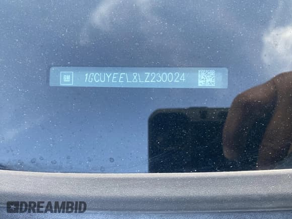 ✅ 2020 Chevrolet Silverado 1500 RST • VIN: 1GCUYEEL8LZ230024 • Lot: 42311134. Wystawiony na IAAI z przebiegiem 141 571 mil. Bezpłatny archiwum sprzedaży aukcyjnych z USA i szczegółowy raport historii pojazdu na DreamBid. Zdjęcie 9.