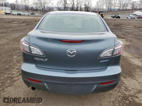 ✅ 2013 Mazda 3 i Touring • VIN: JM1BL1V85D1712959 • Lot: 96344085. Listed on Copart with 135,318 mi. Free auction sales archive from the USA and detailed vehicle history report at DreamBid. Image 6.
