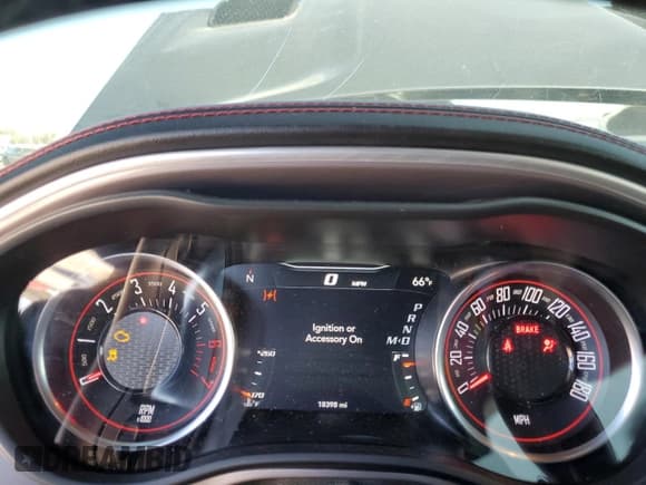 ✅ 2022 Dodge Challenger R/T Scat Pack Widebody • VIN: 2C3CDZFJ5NH258205 • Lot: 49978164. Wystawiony na Copart z przebiegiem 18 398 mil. Bezpłatny archiwum sprzedaży aukcyjnych z USA i szczegółowy raport historii pojazdu na DreamBid. Zdjęcie 9.