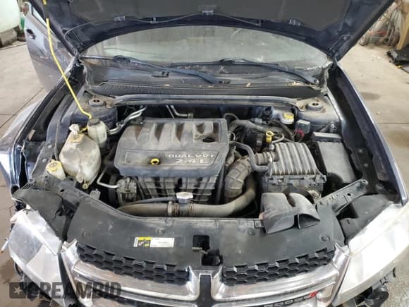 ✅ 2014 Dodge Avenger SE • VIN: 1C3CDZAB1EN109040 • Lot: 41877655. Wystawiony na Copart z przebiegiem 129 058 mil. Bezpłatny archiwum sprzedaży aukcyjnych z USA i szczegółowy raport historii pojazdu na DreamBid. Zdjęcie 11.