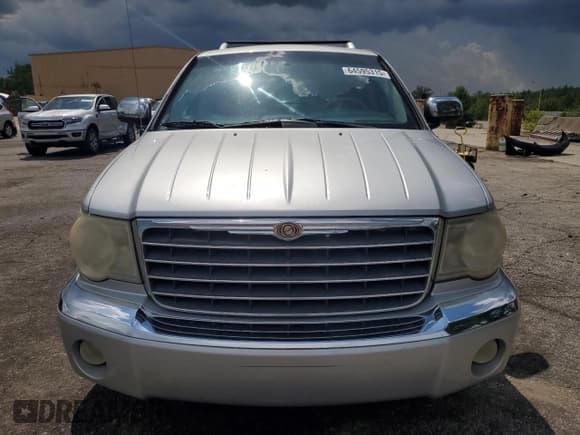 ✅ 2007 Chrysler Aspen Limited • VIN: 1A8HX58P87F557364 • Lot: 64595315. Wystawiony na Copart z przebiegiem 188 801 mil. Bezpłatny archiwum sprzedaży aukcyjnych z USA i szczegółowy raport historii pojazdu na DreamBid. Zdjęcie 5.