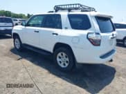 ✅ 2019 Toyota 4Runner SR5 • VIN: JTEBU5JR9K5670817 • Lot: 42307604. Wystawiony na IAAI z przebiegiem 89 724 mil. Bezpłatny archiwum sprzedaży aukcyjnych z USA i szczegółowy raport historii pojazdu na DreamBid. Zdjęcie 3.