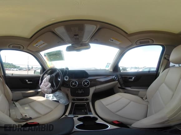 ✅ 2014 Mercedes-Benz GLK 350 • VIN: WDCGG8JBXEG239458 • Лот: 42700098. Опубликован ранее на IAAI с пробегом 57 131 миль. Бесплатный доступ к архиву аукционных продаж из США и подробный отчёт об истории автомобиля на DreamBid. Изображение 18.