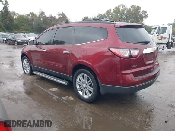 ✅ 2015 Chevrolet Traverse LT • VIN: 1GNKRGKD3FJ107593 • Lot: 43397778. Wystawiony na IAAI z przebiegiem 172 423 mil. Bezpłatny archiwum sprzedaży aukcyjnych z USA i szczegółowy raport historii pojazdu na DreamBid. Zdjęcie 3.