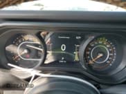 ✅ 2024 Jeep Gladiator Sport • VIN: 1C6HJTAG9RL119665 • Lot: 72153484. Wystawiony na Copart z przebiegiem 3 369 mil. Bezpłatny archiwum sprzedaży aukcyjnych z USA i szczegółowy raport historii pojazdu na DreamBid. Zdjęcie 9.