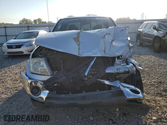 ✅ 2010 Nissan Frontier SE • VIN: 1N6AD0CW4AC433200 • Lot: 80448535. Wystawiony na Copart z przebiegiem 101 198 mil. Bezpłatny archiwum sprzedaży aukcyjnych z USA i szczegółowy raport historii pojazdu na DreamBid. Zdjęcie 5.