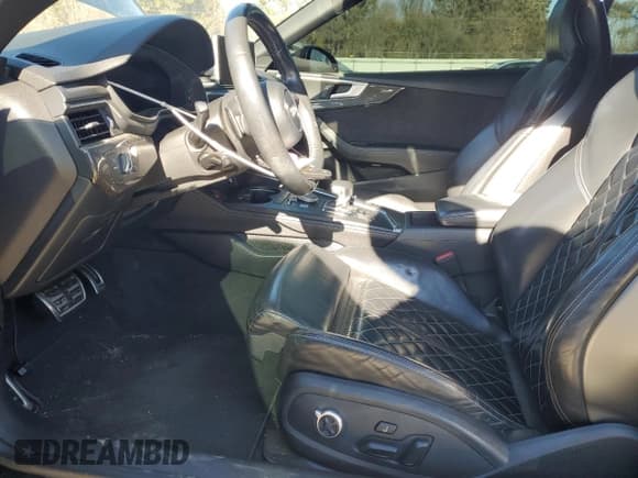 ✅ 2018 Audi S5 Prestige • VIN: WAU24GF54JN005468 • Лот: 89276275. Опубликован ранее на Copart с пробегом 123 967 миль. Бесплатный доступ к архиву аукционных продаж из США и подробный отчёт об истории автомобиля на DreamBid. Изображение 7.