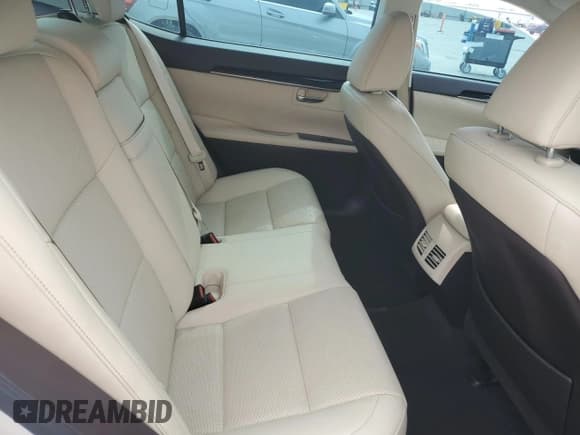 ✅ 2016 Lexus ES 330 • VIN: 58ABK1GG7GU001892 • Lot: 53552085. Wystawiony na Copart z przebiegiem 84 554 mil. Bezpłatny archiwum sprzedaży aukcyjnych z USA i szczegółowy raport historii pojazdu na DreamBid. Zdjęcie 10.