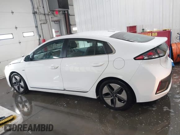 ✅ 2020 Hyundai Ioniq SEL • VIN: KMHC85LC9LU209366 • Lot: 41248182. Wystawiony na IAAI z przebiegiem 120 121 mil. Bezpłatny archiwum sprzedaży aukcyjnych z USA i szczegółowy raport historii pojazdu na DreamBid. Zdjęcie 14.