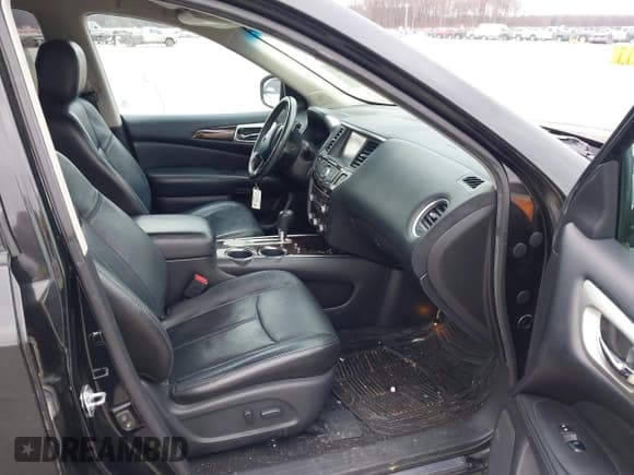 ✅ 2014 Nissan Pathfinder SL • VIN: 5N1AR2MN0EC608226 • Lot: 43848997. Listed on IAAI with 171,122 mi. Free auction sales archive from the USA and detailed vehicle history report at DreamBid. Image 5.