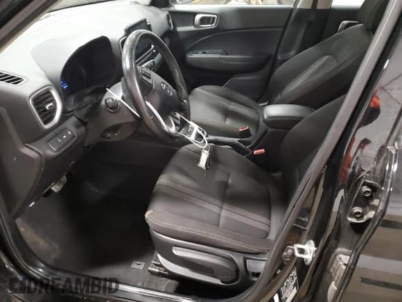 ✅ 2020 Hyundai Venue SEL • VIN: KMHRC8A36LU034040 • Lot: 80220714. Listed on Copart with 86,797 mi. Free auction sales archive from the USA and detailed vehicle history report at DreamBid. Image 7.