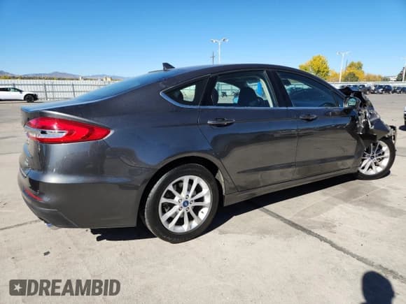 ✅ 2020 Ford Fusion SE • VIN: 3FA6P0HD4LR170286 • Lot: 87482055. Listed on Copart with 47,207 mi. Free auction sales archive from the USA and detailed vehicle history report at DreamBid. Image 3.